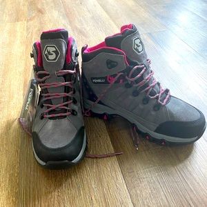 Women’s hiking boots
